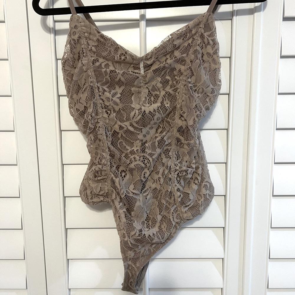 Beige Lace Bodysuit!